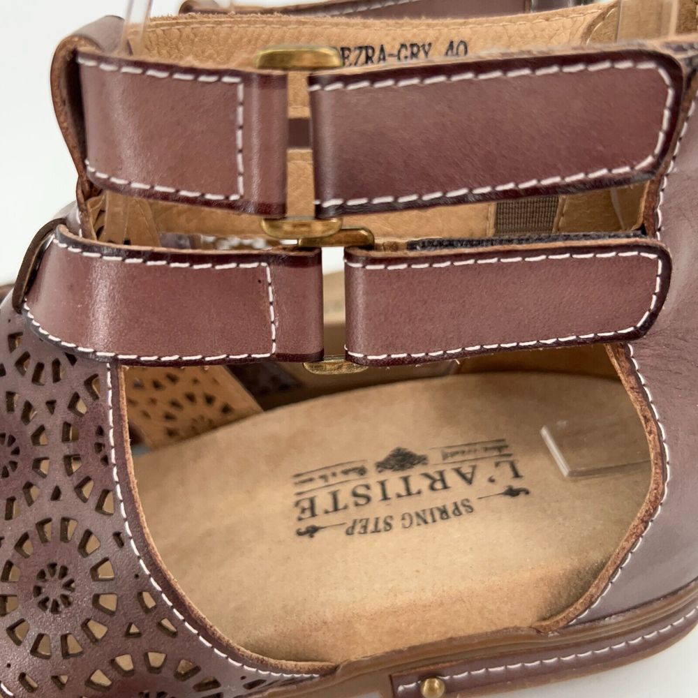 L'Artiste SpringStep Women's Dezra Sandal Size 40 10 Flat Brown Gladiator Shoes - Picture 7 of 15